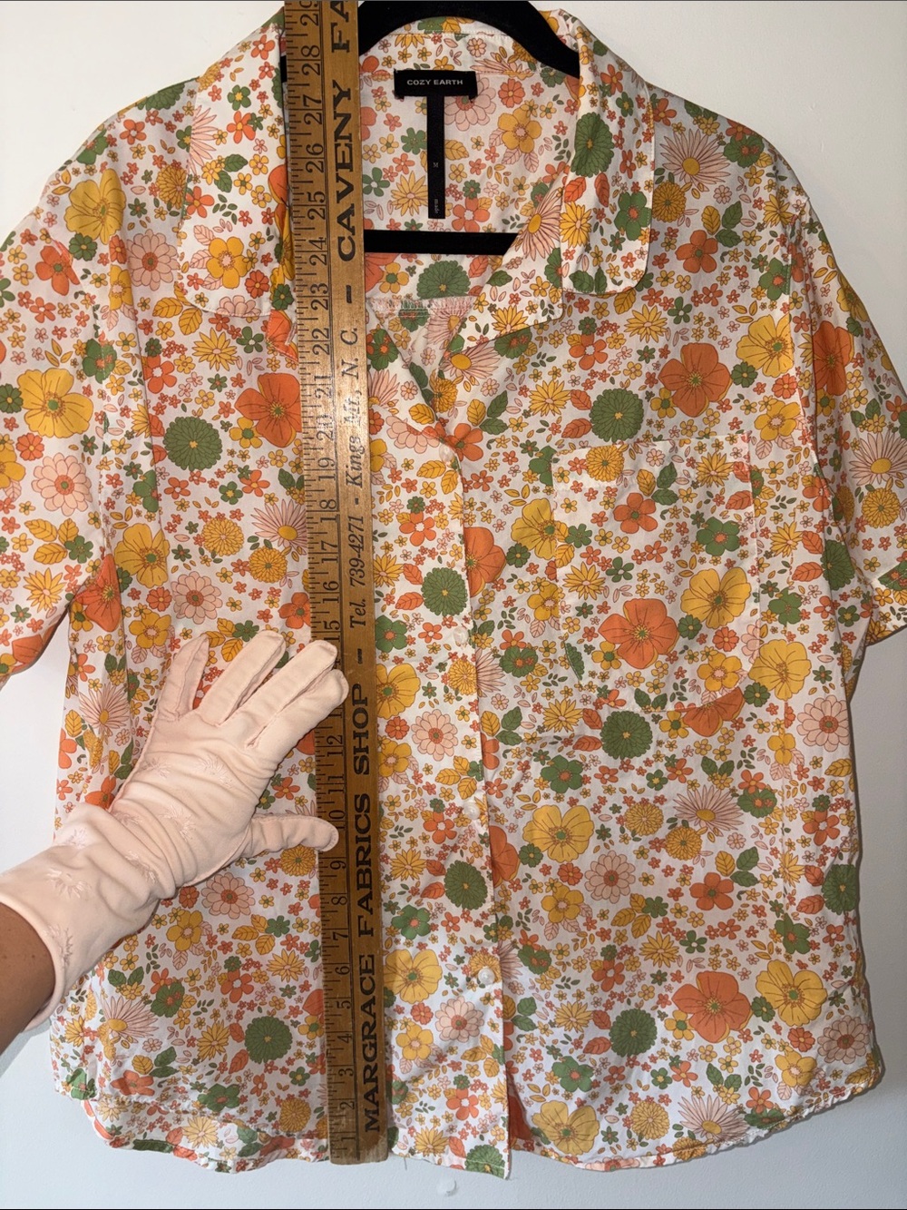 Cozy Earth Floral Short-Sleeve Button Front Top in Orange & Green- M - Picture 6 of 7